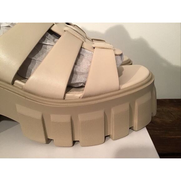 Madden Girl Galaxy Women's 11 Off White Platform Chunky Sandals - Picture 3 of 8